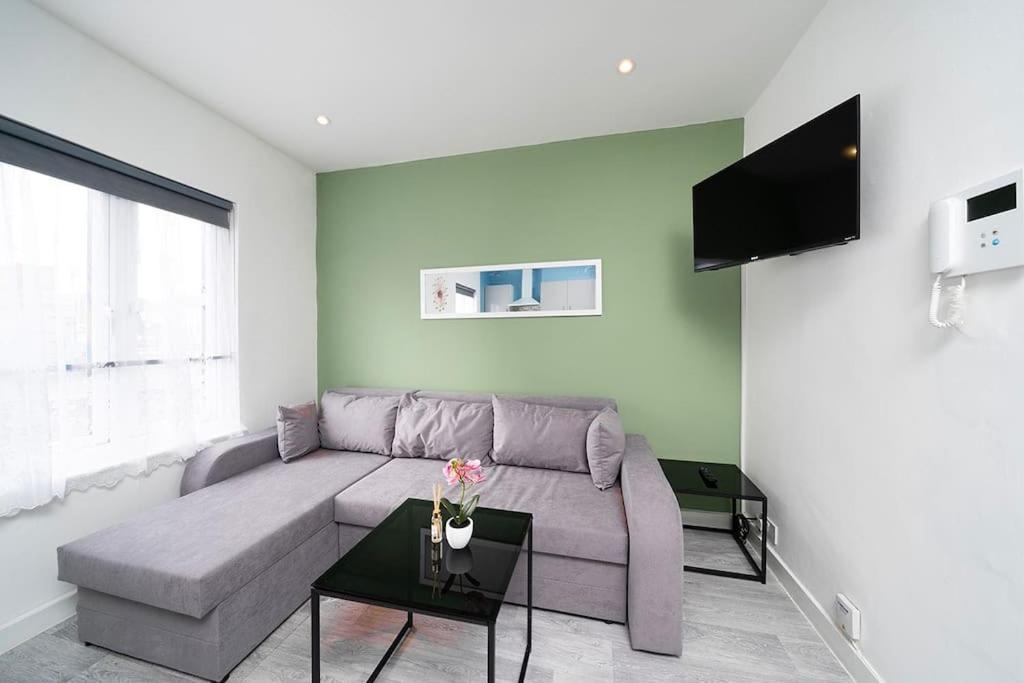 Soho Apartments F4 London Exteriör bild